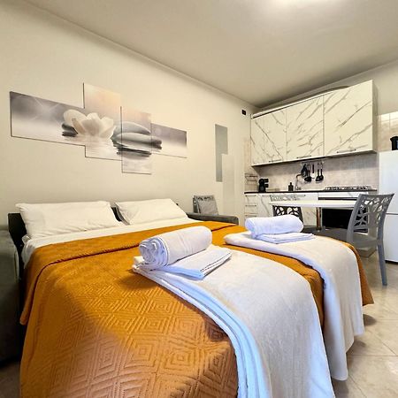 Dimora Nicola A Due Passi Dal Lago Sirmione Eksteriør bilde